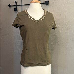 Liz Claiborne Khaki V-Neck Short Sleeve Top